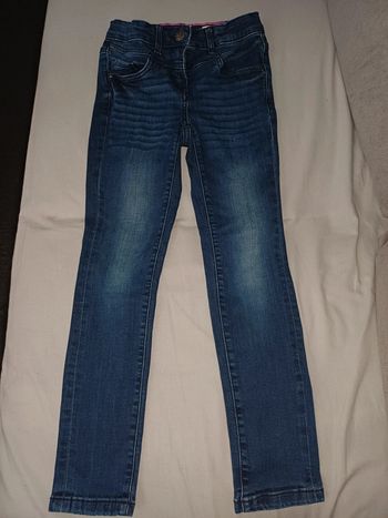 Superbe jean 8 ans fille