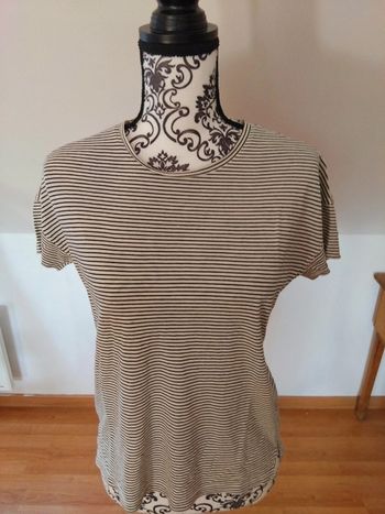 Tee-shirts à lignes noir