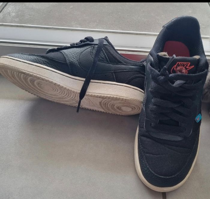 Baskets nike - photo numéro 4