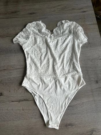 backup_6647004561 : Body en dentelle neuf M
