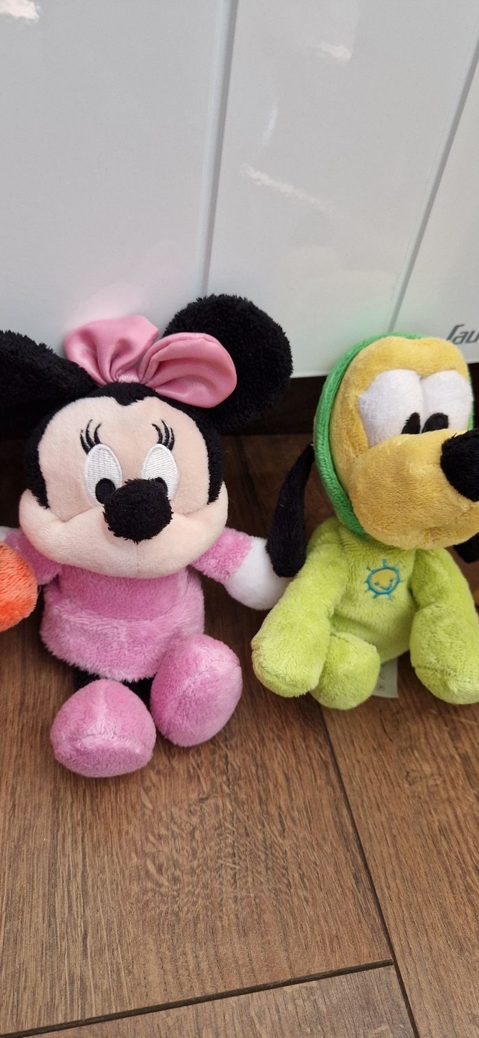 Lot 4 peluches disney - photo numéro 2