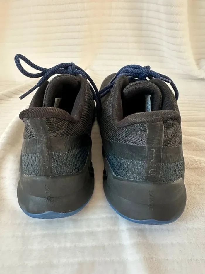 James Harden chaussures de basket taille 40 2/3 - photo numéro 3