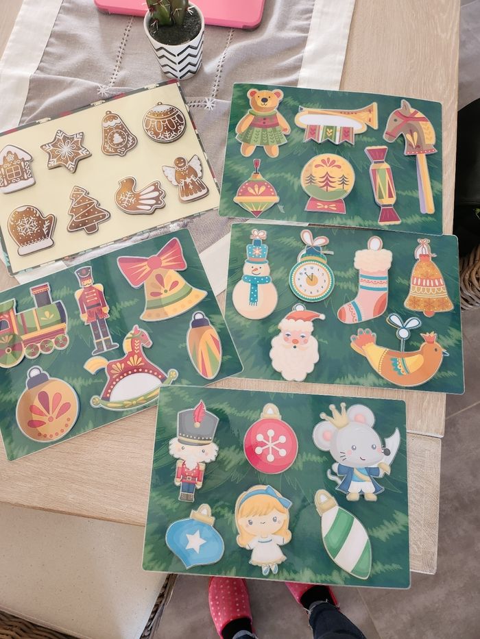 Jeux plastifiés façon montessori