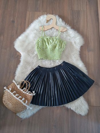 Tenue fille 7/8 ans 🔆 trop top liberty Zara + jupe plissée mayoral