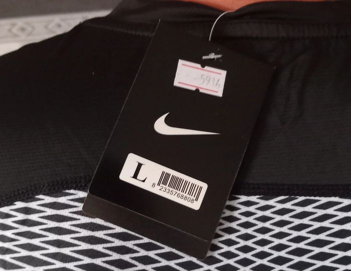 Debardeur nike - photo numéro 3