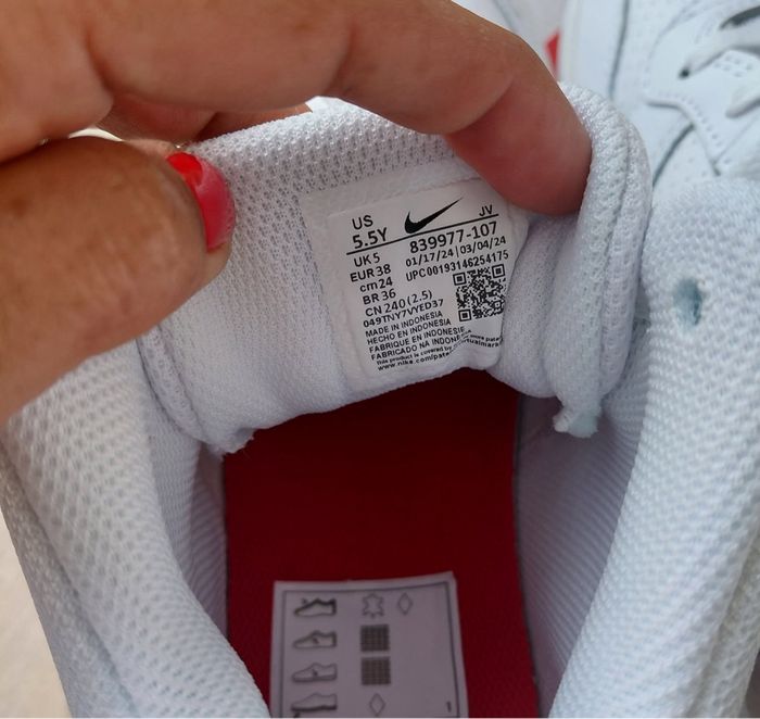 Baskets Nike neuves 38 - photo numéro 5