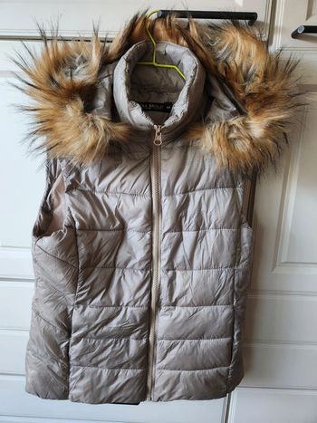 Veste manches courtes future avec capuche
