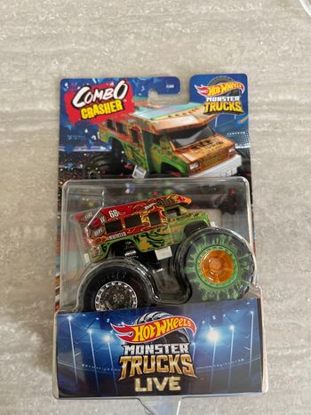 Monster Truck Hot Wheels Combo Crasher neuf !