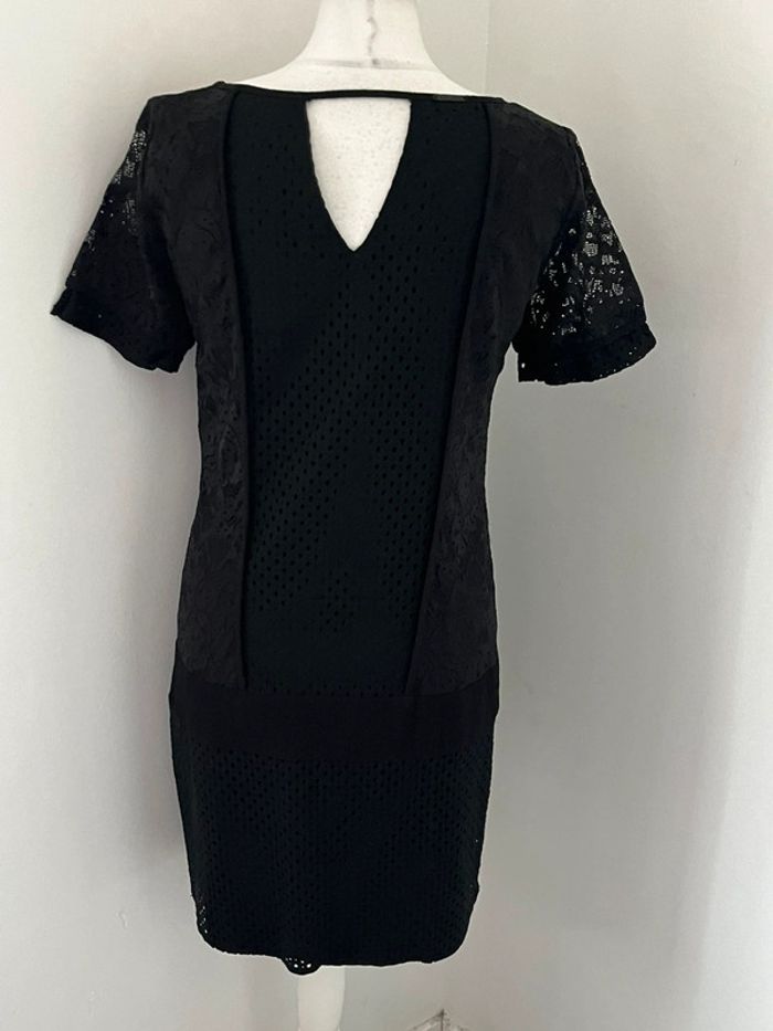 Robe noire dentelle et ajourée one step S - photo numéro 5