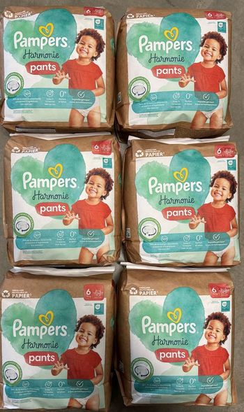 Lot de 6 paquets de couches Pampers Harmonie Pants taille 6 ( 144 couches)