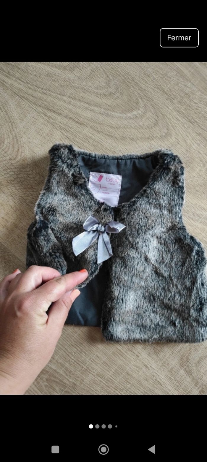 Gilet sans manches neuf tout doux