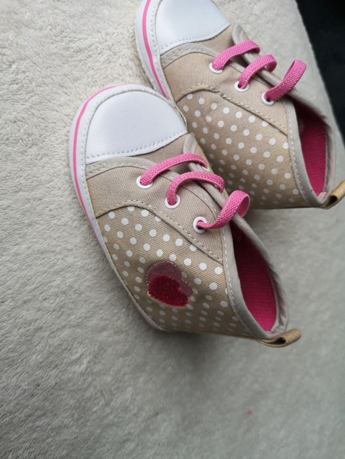 Chaussure 19 - photo numéro 3