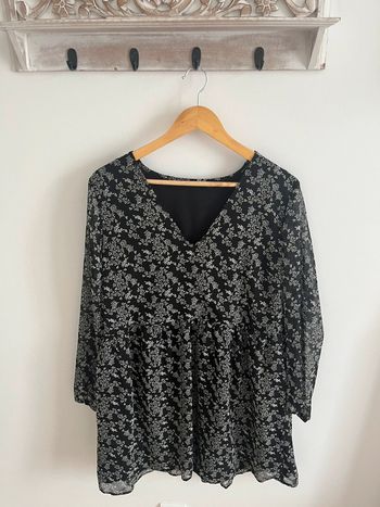 Robe femme taille 42 noire neuve