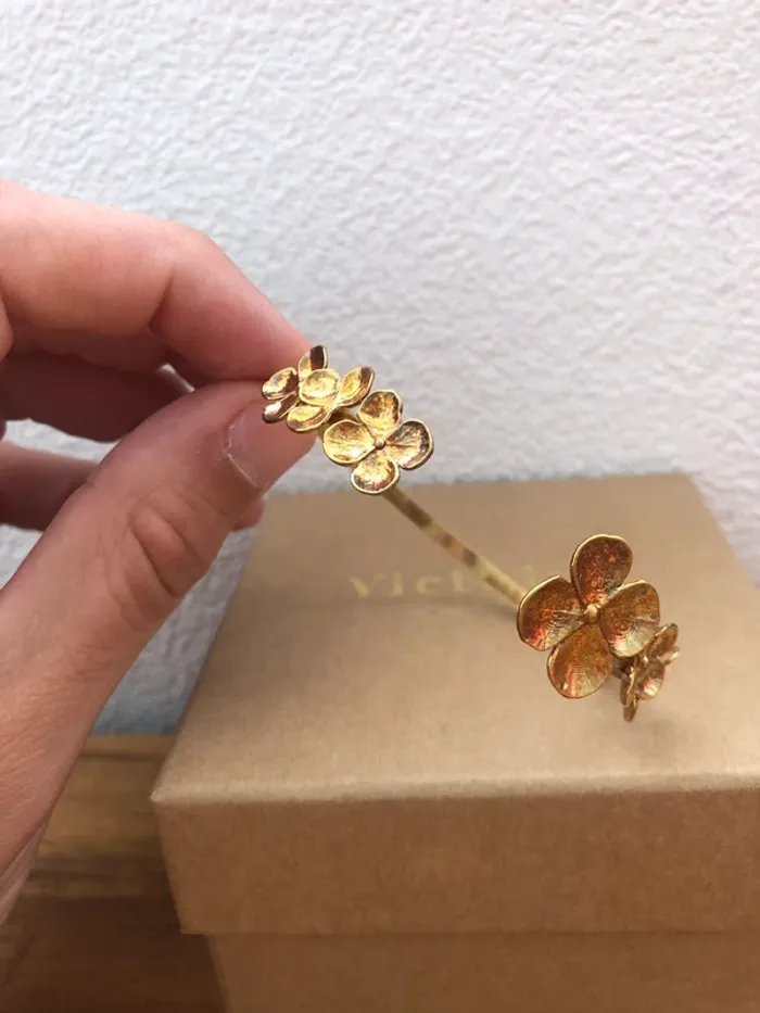 Bracelet jonc doré fleurs