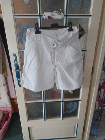 Joli bermuda en lin zara