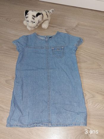 Robe 3 ans