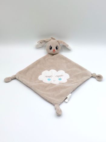 Doudou plat lapin beige AUCHAN nuage blanc yeux dormeurs joues bleues nœud papillon