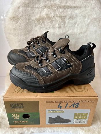 Chaussures, baskets de randonnée Safety Jogger Borneo kaki et noires, Mixtes pointure 37