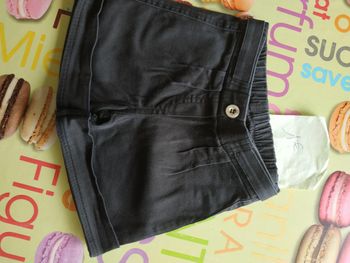 Short 3 ans