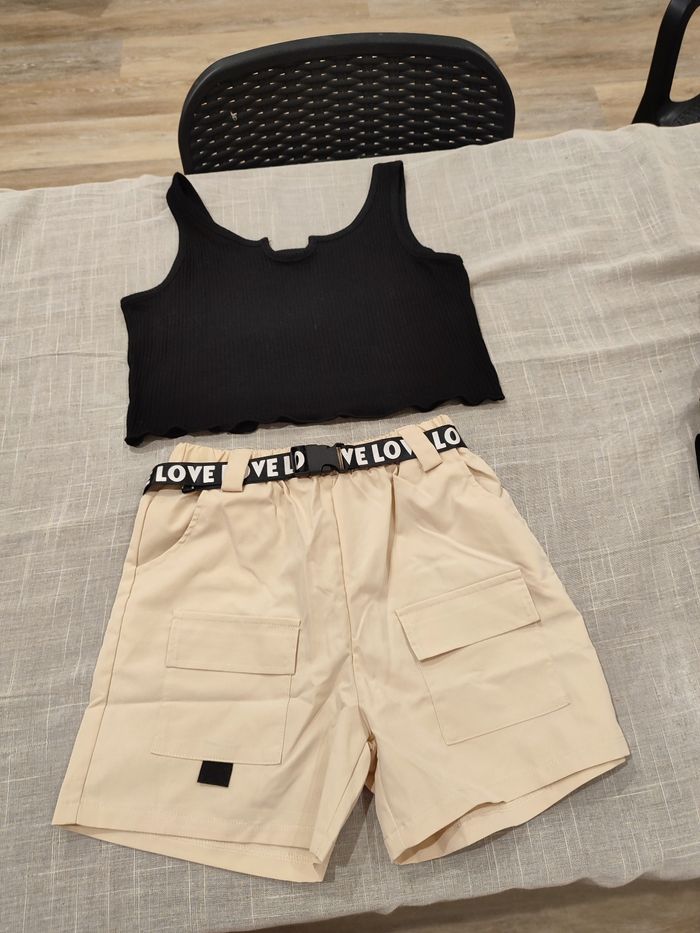Ensemble fille 11 ans neuf
