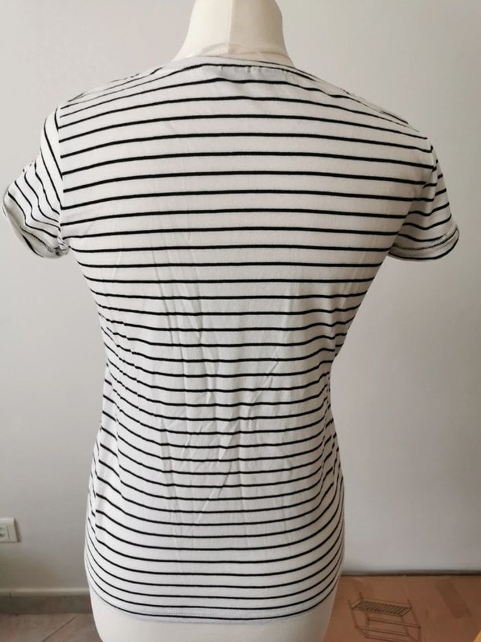 Tee shirt blanc à rayures et inscription - photo numéro 3