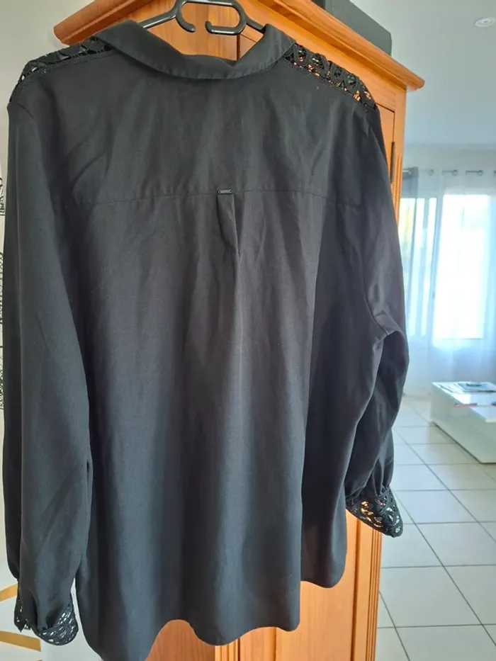 Chemise noire - photo numéro 6