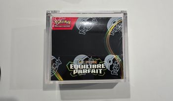Display Pokemon Me3 Équilibre Parfait neuf scelle acrylique