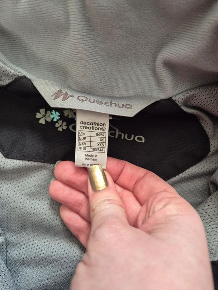 Veste de pluie quechua noire + capuche - photo numéro 4