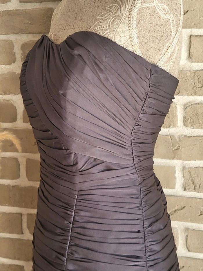Belle robe bustier drapée gris satiné H&M - Comme neuve - photo numéro 8