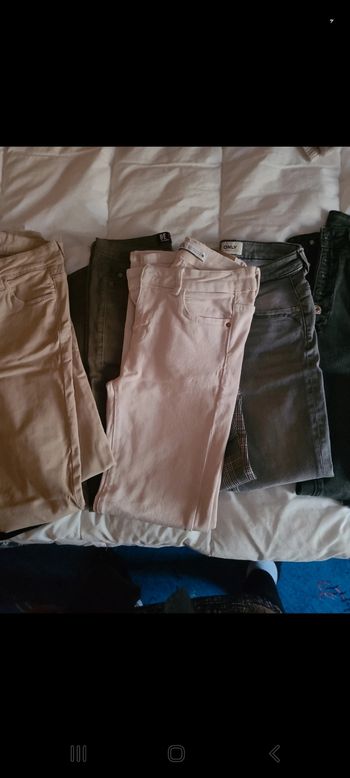 Bonjour vends lot jeans très très bon état taille xs et 36