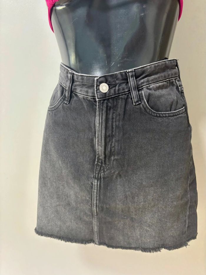 Jupe noire effet jean - Taille 36 - Look casual - photo numéro 3