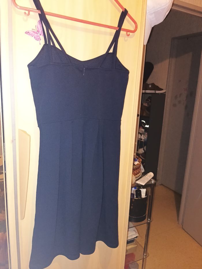 Robe bleue ki