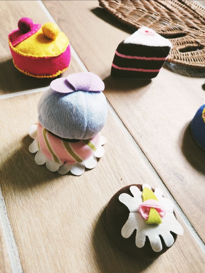 🧁Dinette lot de gâteaux patisseries en tissu- peluche - photo numéro 3