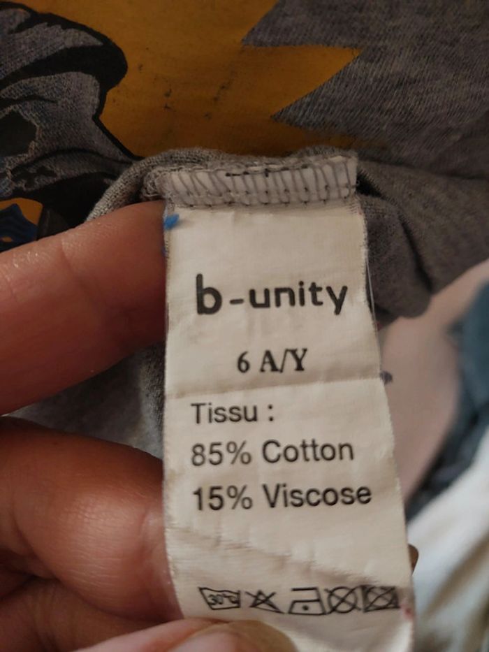 Tee-shirt super héro gris taille 6 ans - photo numéro 3