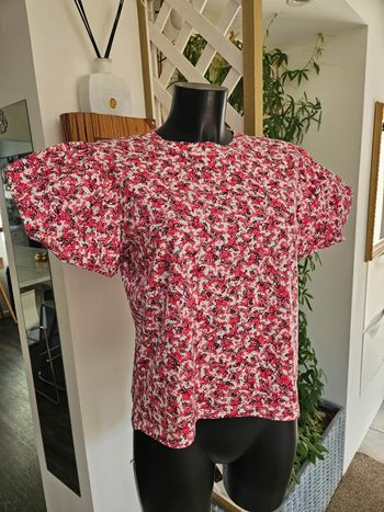 Zara t-shirt manches bouffantes taille L