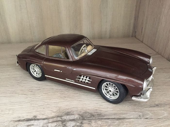 pièce détachée miniature Burago Mercedes 300 SL 1954 1/18
