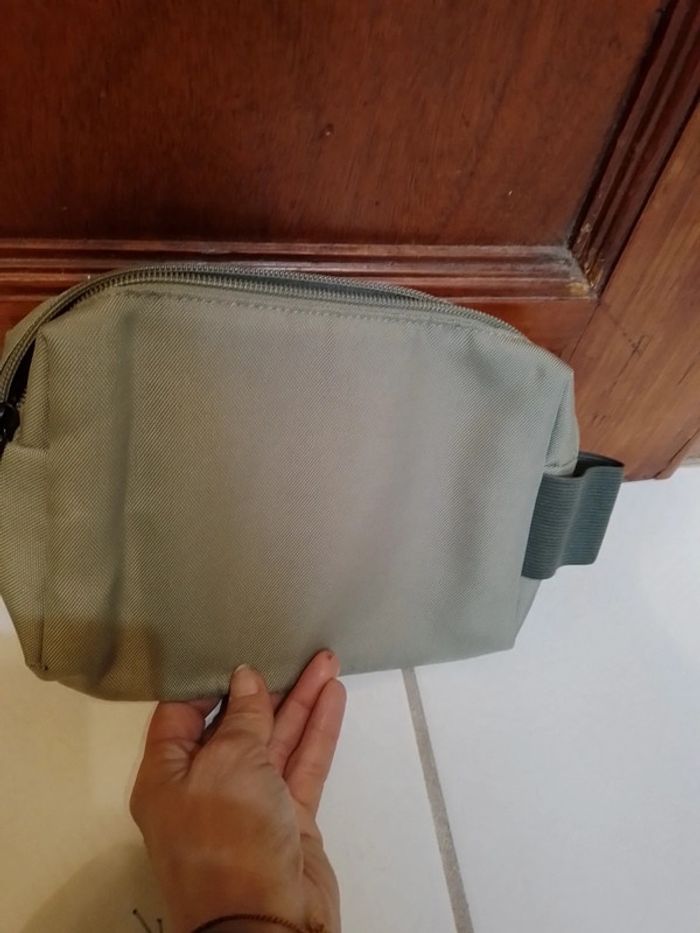 Trousse de toilette homme Vert kaki - photo numéro 3