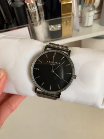 Montre noire rosefield