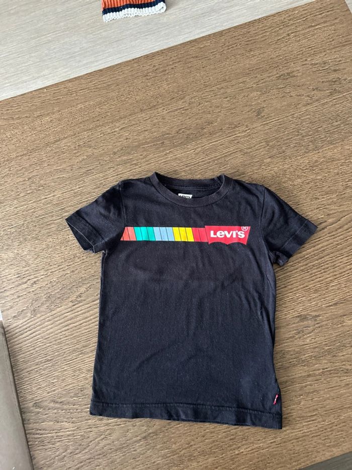 Tee-shirts Levis 3 ans