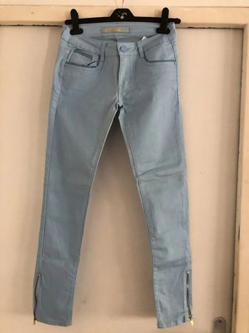 Pantalon bleu ciel