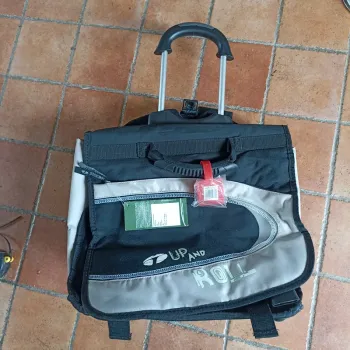 Cartable a roulettes noir