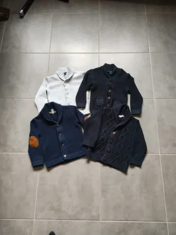 4 gilets 3 ans