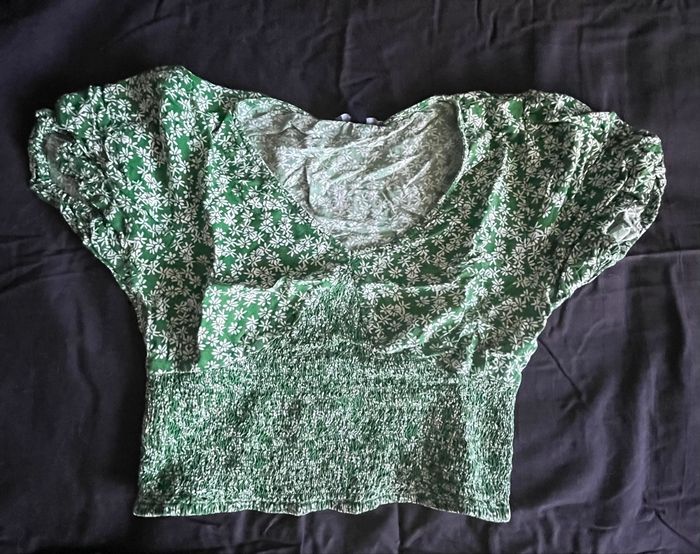 Top fleuri vert et blanc à smocks - Kiabi - Taille XS - photo numéro 3