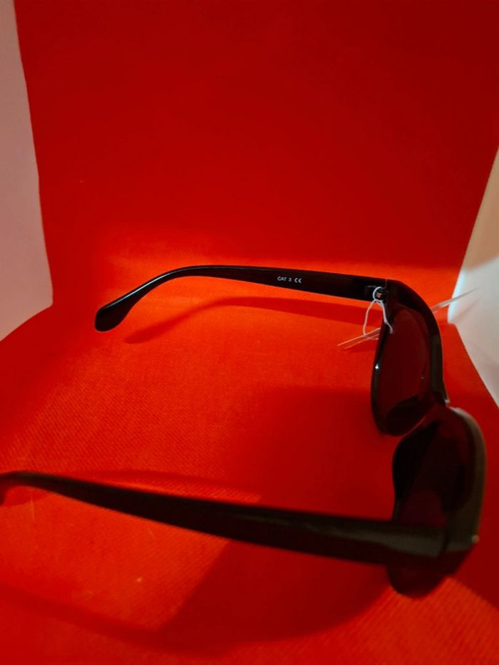 Lunettes de soleil Sur-Lux neuves avec étiquettes protection 400CE - photo numéro 4