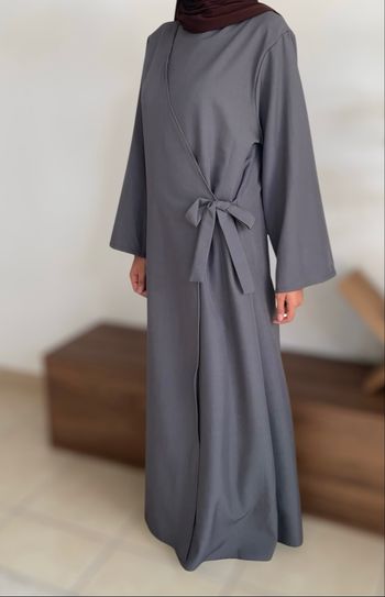 Abaya cache cœur grise 