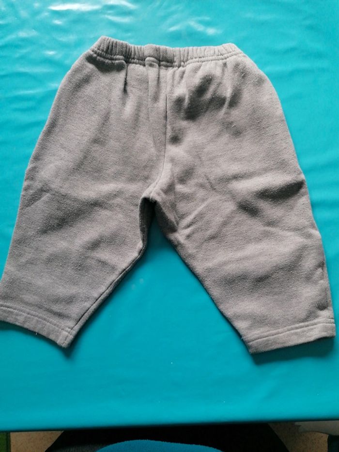 Pantalon bébé 18 mois - photo numéro 2