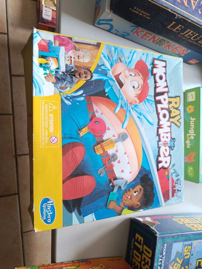 Ray le plombier boîte abîmée