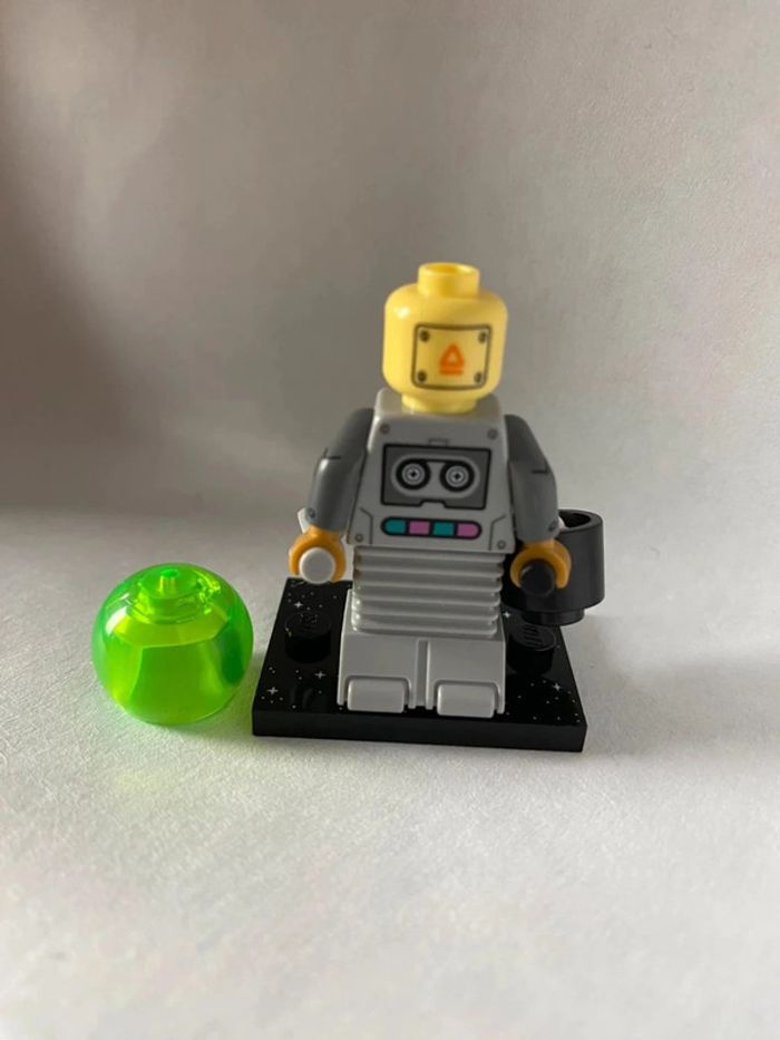 Minifigurine LEGO Séries 26 l'espace (71046) - N°9 Robot Majordome - Neuf - photo numéro 5