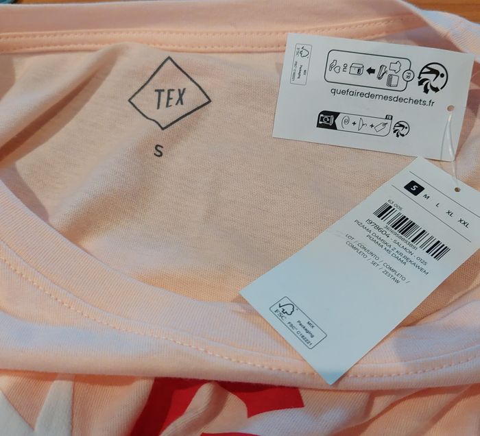 Lot 2 tee-shirts  rose et marine - photo numéro 3