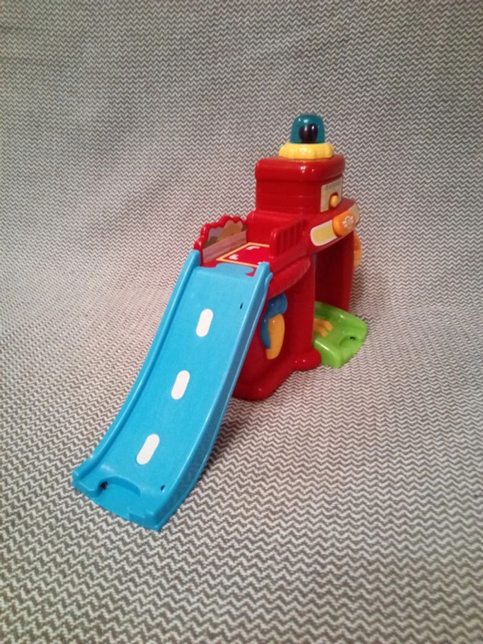 Caserne Au feu les pompiers ! - VTech Tut-Tut bolides - photo numéro 5